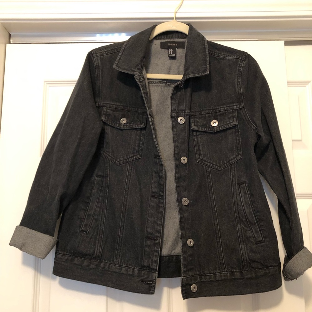 🤩 black denim jacket 🤩